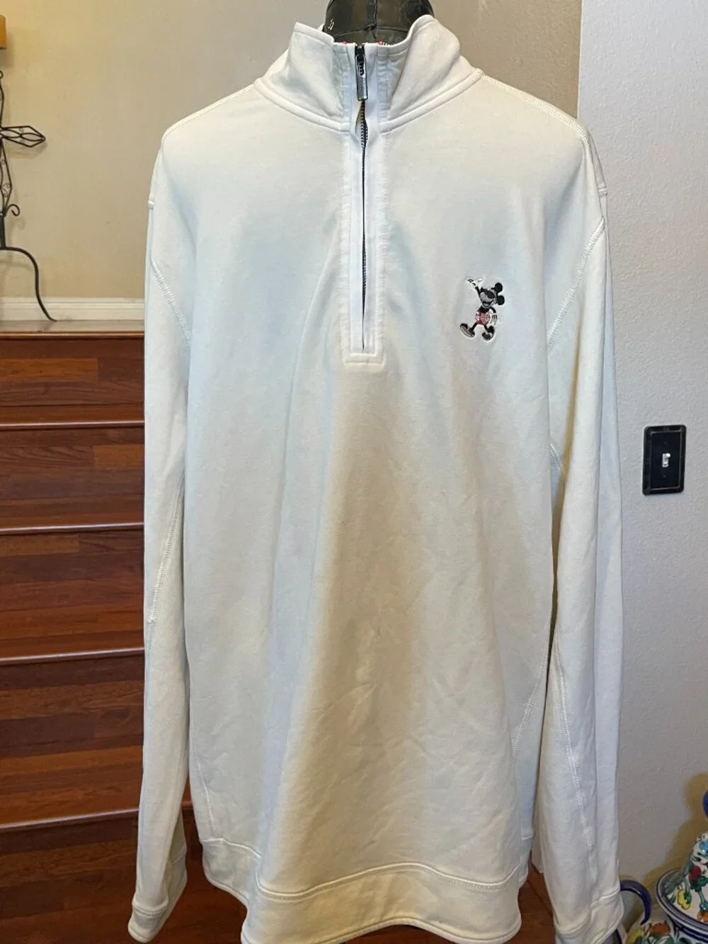 Tommy Bahama Pullover Sweater Men's XL Cream Mickey Mouse Disney 1/4 Zip